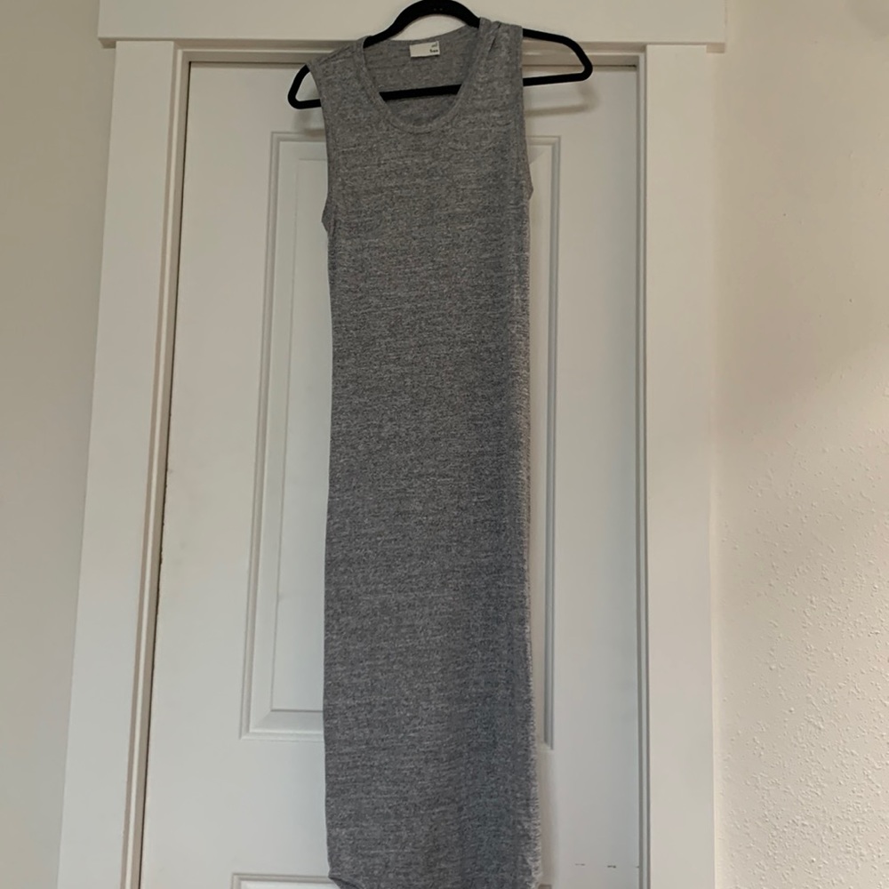 Aritzia Wilfred Free gray stretch dress